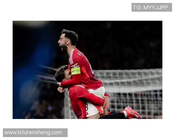 曼联赢得英超联赛第二场胜利，危害利物浦领跑位置